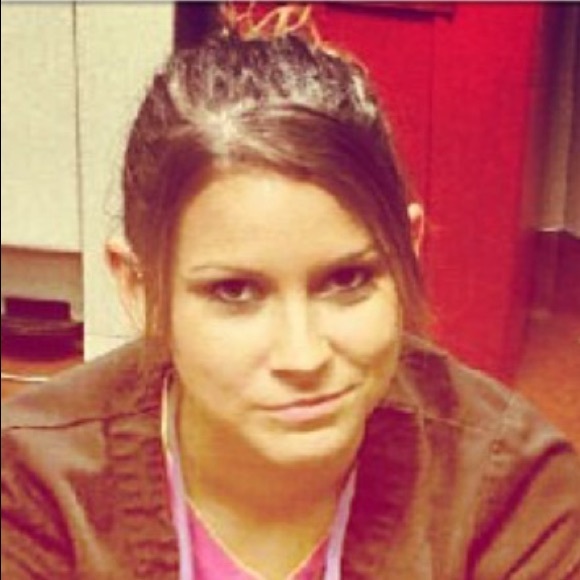 Meet your Posher, Amber - Picture 1 of 1